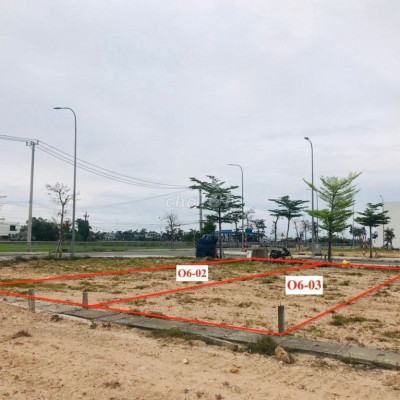 Đất chính chủ mặt tiền quốc lộ 1A, sổ đỏ công chứng ngay