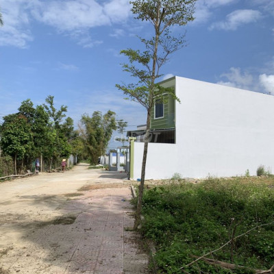 Đất thổ cư Phường Điện Ngọc ven sông giá 860tr/lô