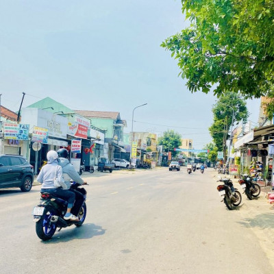 Mặt tiền kinh doanh buôn bán sầm uất chỉ 1ty150