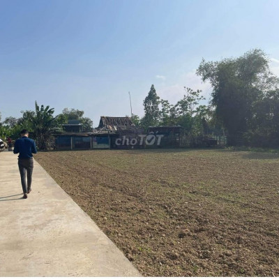 ĐẤT Ở Trung Tâm Xã 150m2 - 6x26 - GIÁ 400tr - TẠI ĐẠI LỘC.