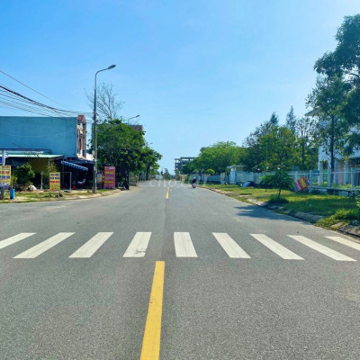 Văn Tiến Dũng C1 đường 34m- đầu đường Trần Hưng Đạo giá chỉ 3,6 tỷ