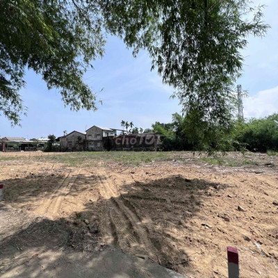 nằm ngay mặt tiền QL1A vào 100m chỉ 6xx/155m2