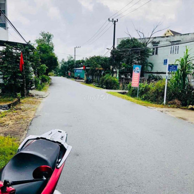 cần ra đi vài lô cách trục nhựa liên xã 30m thuộc Thái Sơn và Châu Sơn