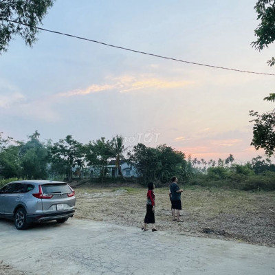 Cần bán gấp lô  Đất trung tân Vĩnh ĐIện , Đã có sổ . , Giá 700tr