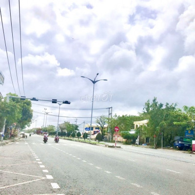 Lô góc 2 mặt tiền Trần Hưng Đạo (48m), ngang 12m ngay ngã 4 Điện Ngọc