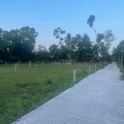 Bán 2 lô liền kề Tam Thăng chỉ 4xx triệu 1 lô . Sổ hồng từng lô 120m2