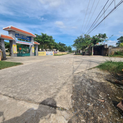 ngang 6m gần chợ lệ Trạch đường 4m5 sẵn sổ