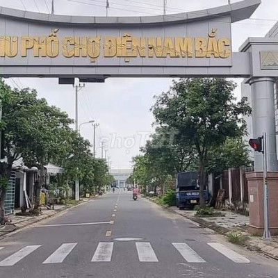 Gia đình nợ ngân hàng cần bán rẻ lô đất ngay chợ