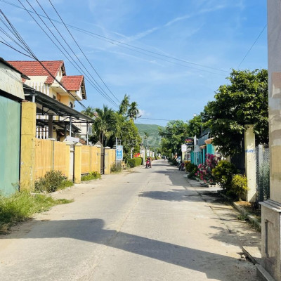 Đất cách chợ Vĩnh Điện 500m và đối lưng Quốc lộ 1A