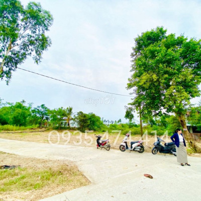 Khối phố Bồng Lai, Lô đất rất đẹp, Sát Ql1A, Chỉ Trả Trước 400 triệu