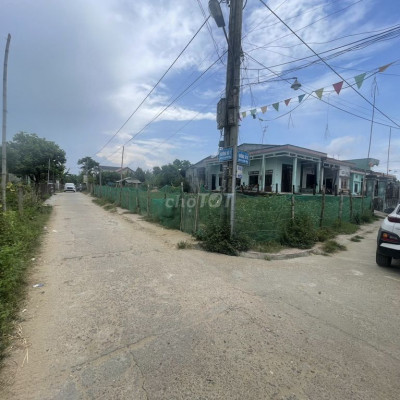 Lô 2 mặt tiền đường thông, ngang 10 mét, 2.8tr/m2, gần t.t Nam Phước.