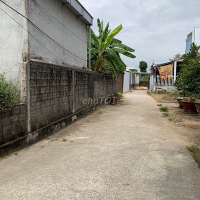 Bán lô 2 mặt đường Tứ Hà gần CA phường Điện Ngọc