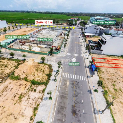 2 lô kẹp vị trí đẹp đối điện siêu thị GO, giá rẻ