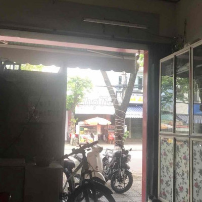 bán đất tặng nhà cấp 4=nhà mặt tiền đang kinh doanh