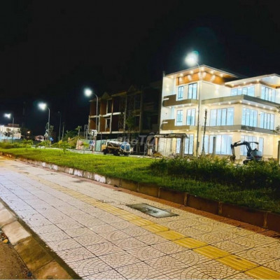 Ngân hàng siết nợ bán gấp lô trục 15m5 đối diện BV Vĩnh Đức, bao sổ