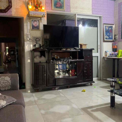 BÁN GẤP NHÀ MẶT TIỀN QUỐC LỘ, nhà kinh doanh thuận lợi