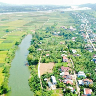 sở hữu lô đất view hồ diện tích 7x25 chỉ 3xxtr/ lô