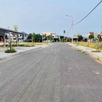 Đất view Chợ đường 7m5 . kinh doanh buôn bán