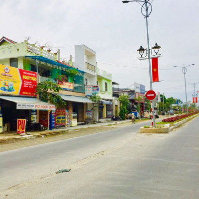 Siêu phẩm cách Quốc lộ 1A - kinh doanh sầm uất đi vào chỉ 50m