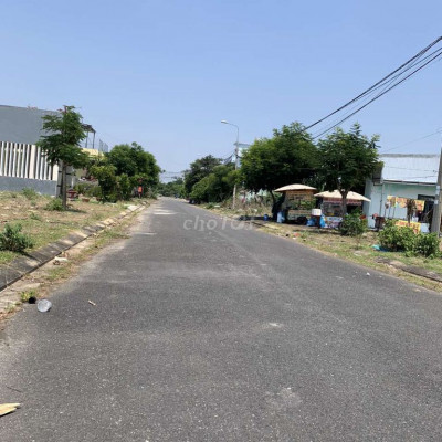 Bán lô số 9 trục 7,5m sát chợ đầu mối Điện Ngọc