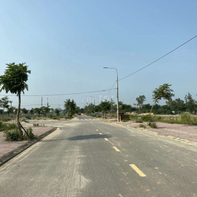 Sở Hữu Biệt Thự Sinh Thái Ven Sông Hoài Hội An 300m2 Giá Chỉ 16tr/m2