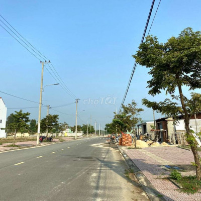 Sập Hầm Đất Đối Diện Công Viên, Ngay Chợ Lai Nghi Chỉ 14tr/m2