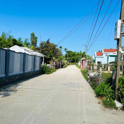 hơn 500m2 tách 4 lô ngay sát trục chính hơn 400tr