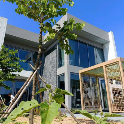 Biệt thự Đà Nẵng 353m2, trục ven biển đã có sổ sở hữu lâu dài