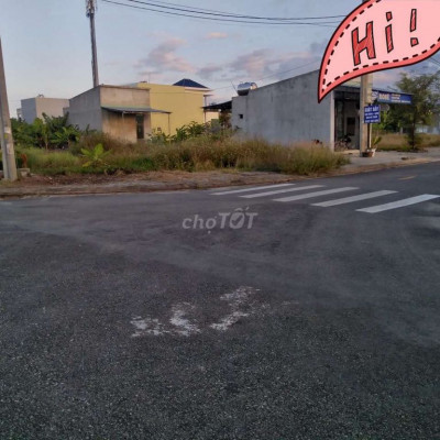 Bán nhà và đất khu dân cư chợ trạm