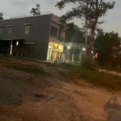 nhà đất mặt tiền QL14E