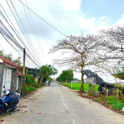 bán lô mặt tiền đường 208m2 đất ở hoàn toàn, sát trục đường DT609