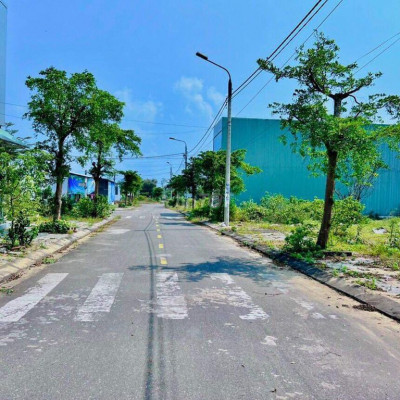 Xuất hiện lô đất giá rẻ không có lô thứ 2ngay khu Phố chợ Điện Ngọc ,