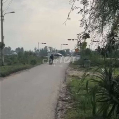 Bán gấp đất mặt tiền trục chính Tam Hòa Núi Thành