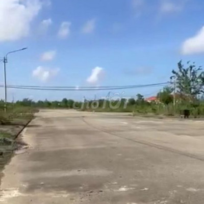 Bán đất trục chính sát UBND tam anh nam