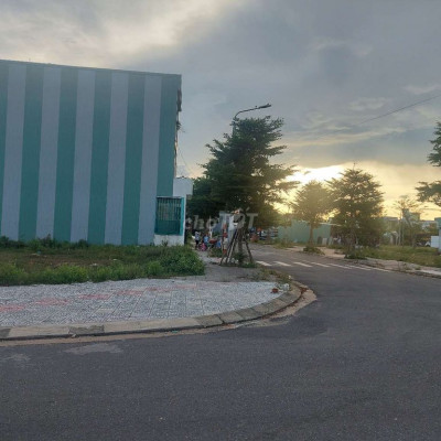 Gia đình tôi cần bán lô đất điện thắng bắc,sát trạm thu phí Đà nẵng