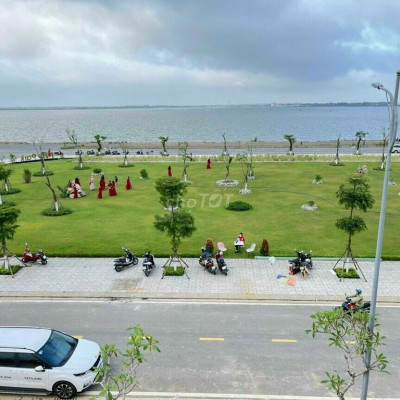 Cặp đất biệt thự siêu đẹp 324m2 mặt tiền trục thông Vịnh 10.5m giá rẻ