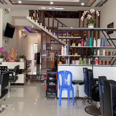 SẬP HẦM ! Cần bán gấp nhà 3 tầng mặt tiền đường 23,5m, ngay chợ