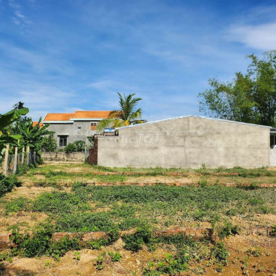 Điện Bàn gần Hòa Tiến đường 4m_120m2 thông ra chợ