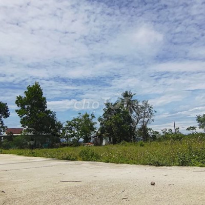 Ông chú vừa tách thửa 4 lô liền kề Điện Tiến giá cực rẻ chỉ 5xx triệu