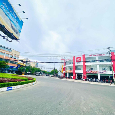 Chính chủ bán gấp lô 2 mặt tiền kinh doanh cực đã giáp Resort HOIANA