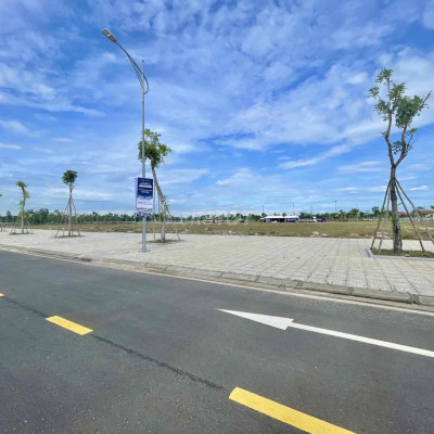Chính Chủ cần bán lô đất Đối Diện Công Viên Trung Tâm Tp Tam Kỳ