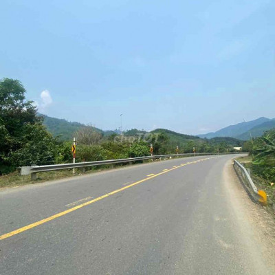 Đất ở 400m2,tách được 4 lô, mặt đường nhựa Hồ Chí Minh