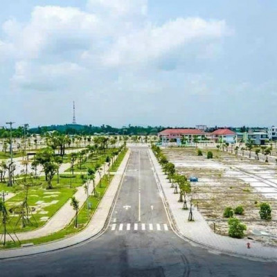 2 lô liền kề đối diện Cv dự án HÓT nhất -The trident city giá 690triệu