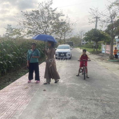 Đất Ngay TTHC Đường 7m5 Đối Diện Là Trường Học 𝐆𝐢𝐚́ 𝐂𝐡𝐢̉ 𝟔,𝟏𝐓𝐫𝐢𝐞̣̂𝐮/𝐦𝟐