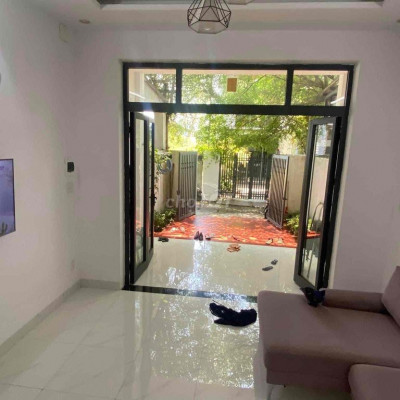 Chủ nợ ngân hàng bán nhà 2 tầng Điện Ngọc