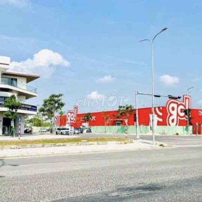 SỤP SỤP - Đất đô thị đối diện UBND sát thị trấn Vĩnh Điện/130m2/Sổ sẵn