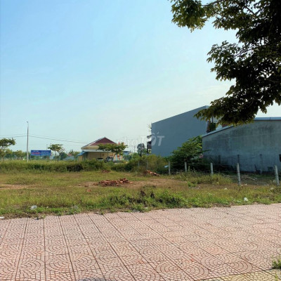 Chính Chủ Bán Gấp Lô Đất Ven Sông Hội An, 300m2, Chỉ 2,8 Tỷ