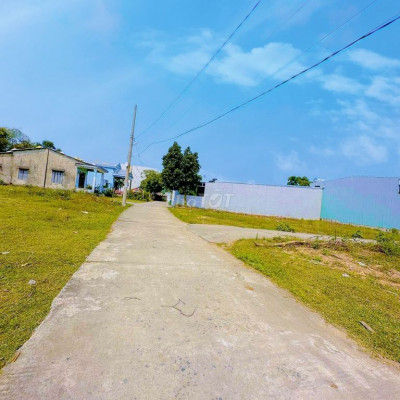 ĐẤT ĐIỆN TIẾN BETONG 4m NGAY ĐẦM SEN GIÁ CHỈ 489tr