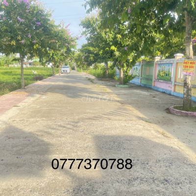 Đất đấu giá nhà nước KDC Trường học trung tâm thị xã đường 10m