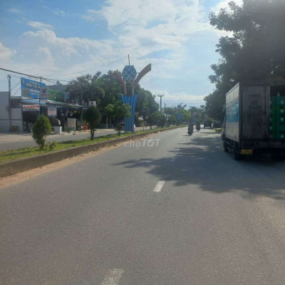 Đất đường 33 rẻ hơn thị trường 500tr